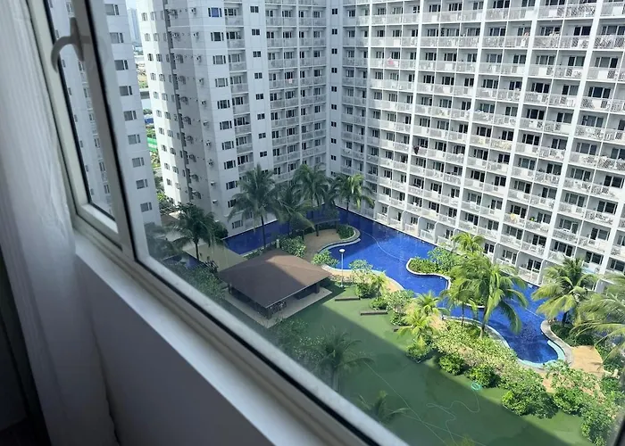 S1 Rm 1132 Nest In Shore 1 Residences 2 Bedroom Poolview * Manila