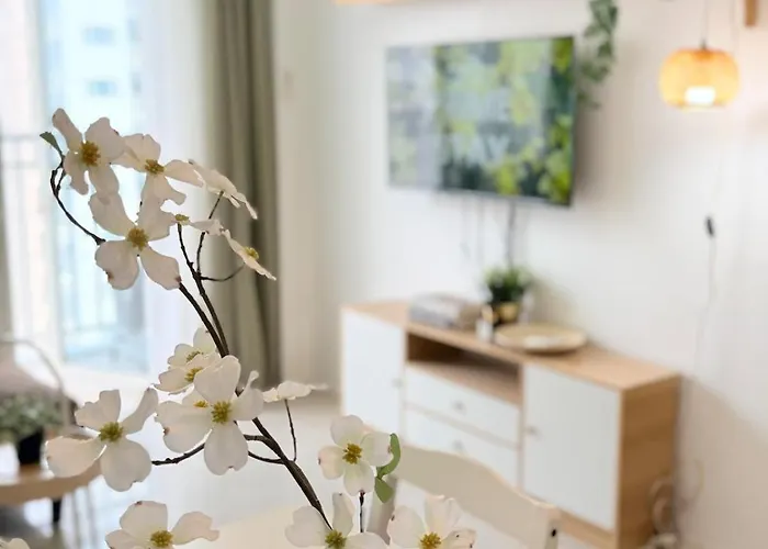 Apartment S1 Rm 1132 Nest In Shore 1 Residences 2 Bedroom Poolview *