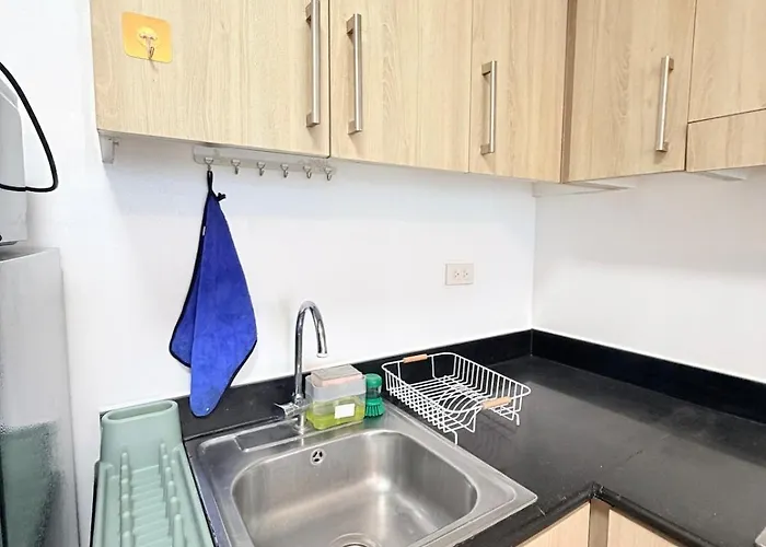 S1 Rm 1132 Nest In Shore 1 Residences 2 Bedroom Poolview * Manila